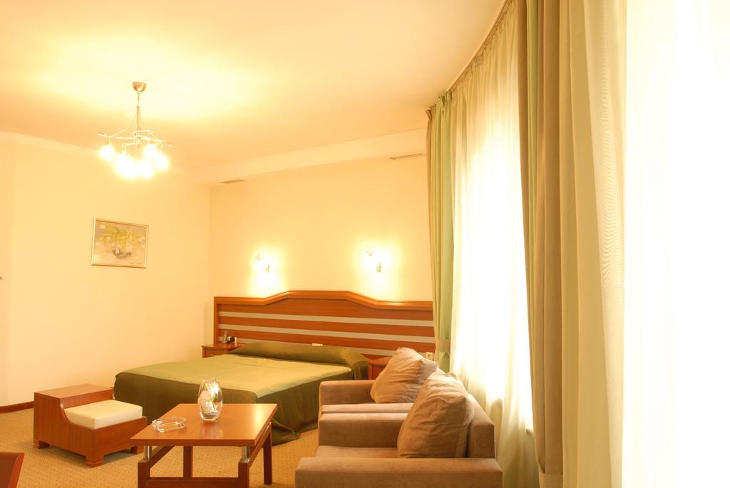 Hotel Vedzisi Tbilisi ภายนอก รูปภาพ