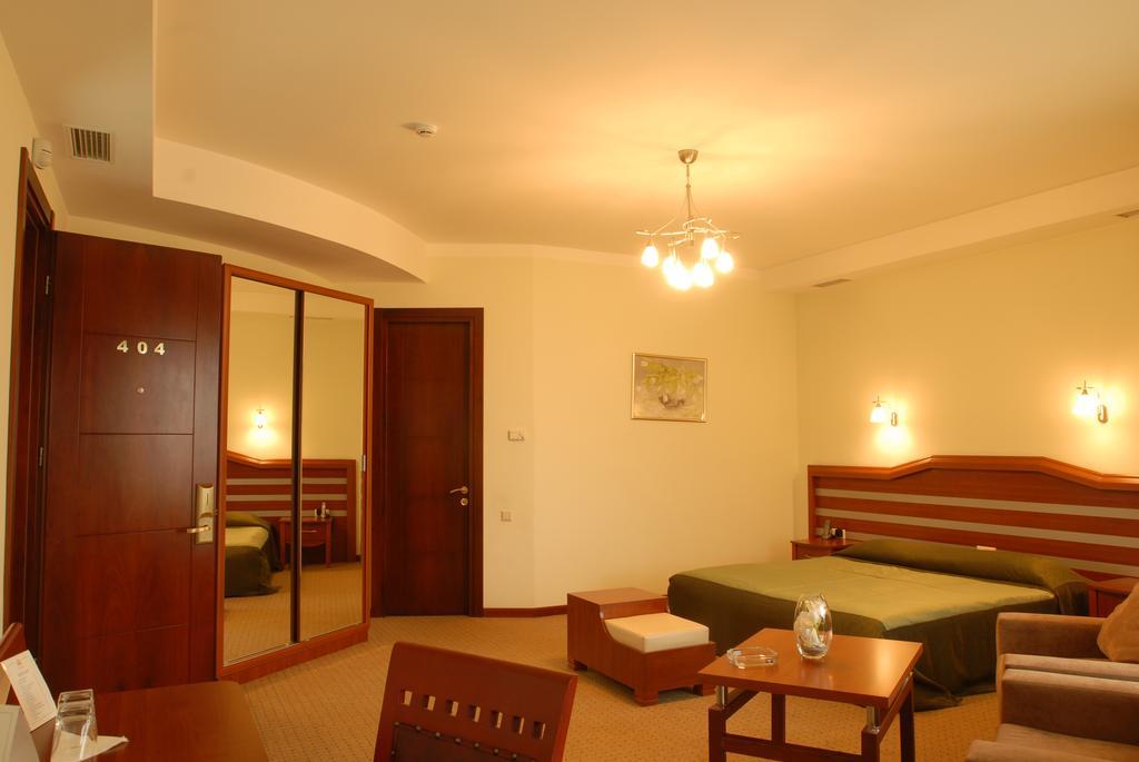 Hotel Vedzisi Tbilisi ภายนอก รูปภาพ